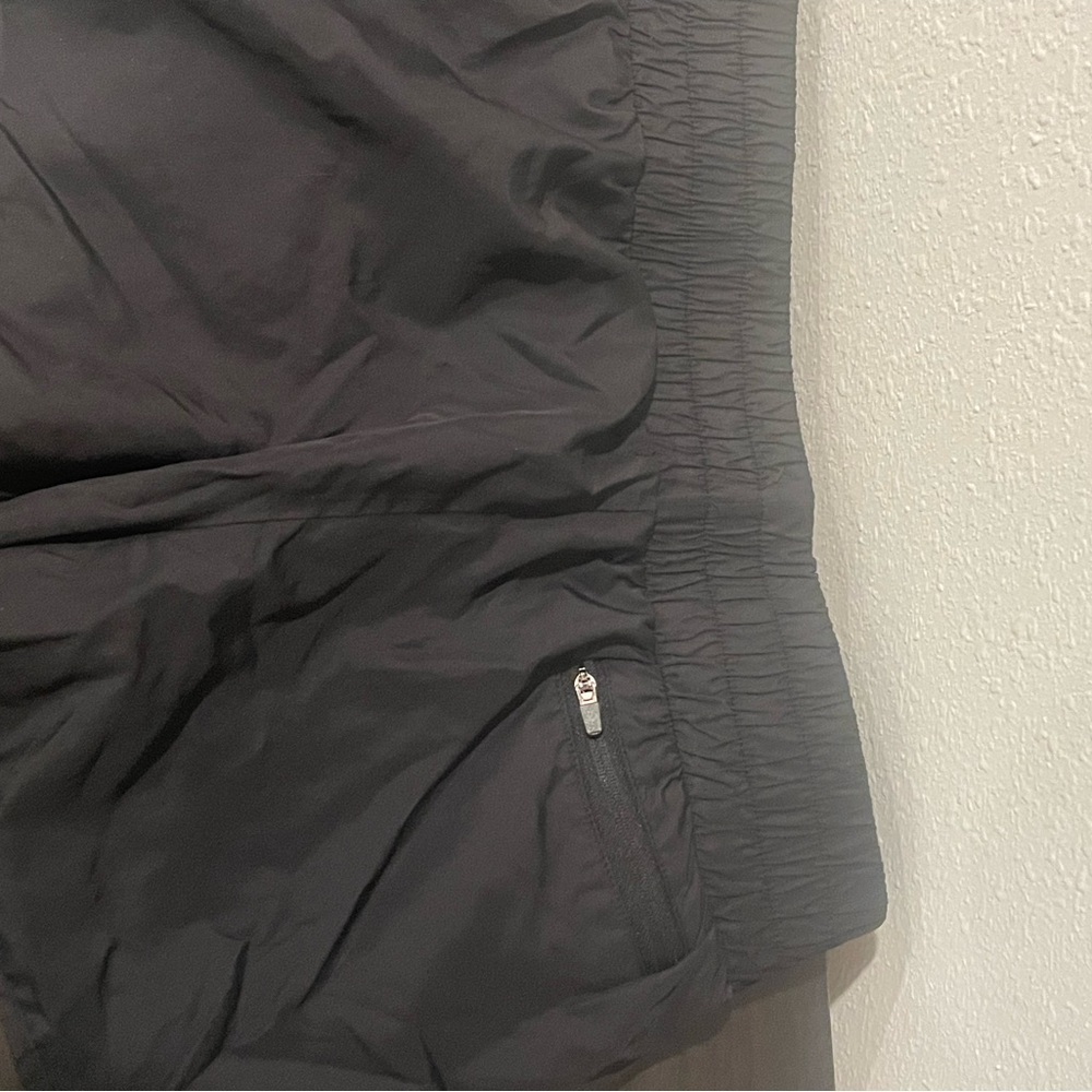 Fabletics Black and Rose gold Athletic Shorts - Picture 4 of 4